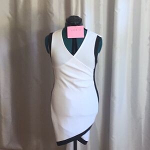 REVAMPED sleeveless dress for active wear in white & black in large